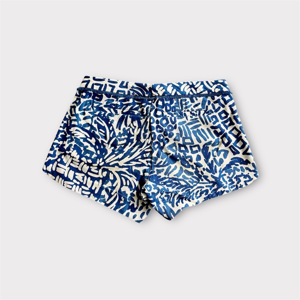 Lilly Pulitzer 4” Adie Shorts in Indigo Home Slice Print. Women's Size  00 - Picture 3 of 6